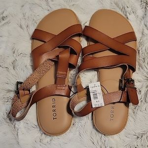 Size 8.5 sandals